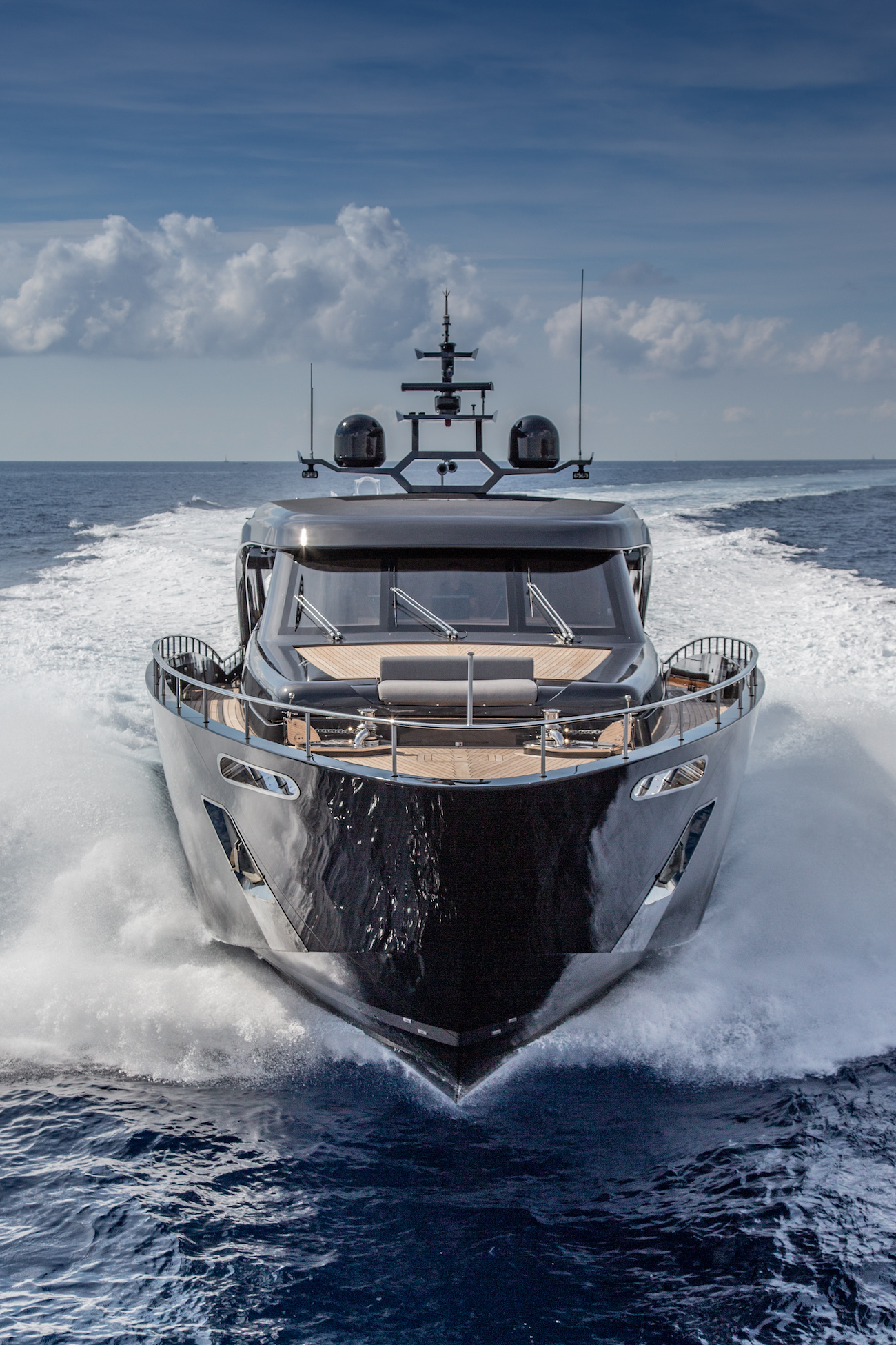 Yacht FREEDOM, CCN (Cerri Cantieri Navali) | CHARTERWORLD Luxury